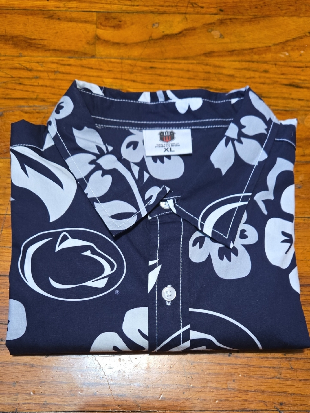 Wes and Willy Penn State Nittany Lions Button Down S/S Hawaiian Style Shirt- XL